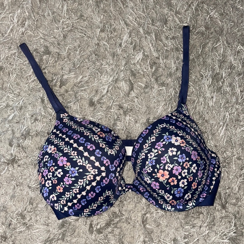 VS Pink Bra
